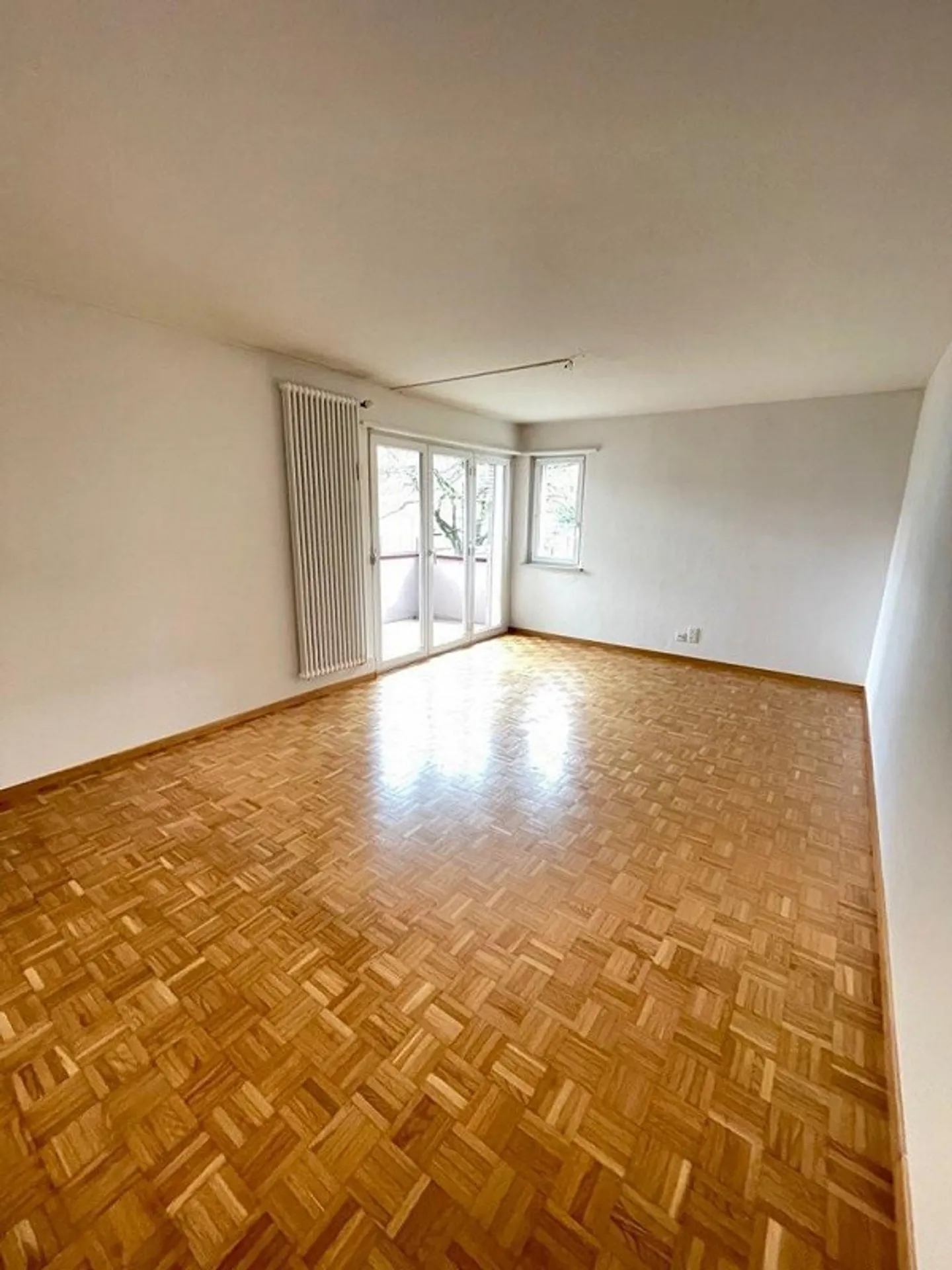 Charmante Wohnung mit Balkon - Foto 2 von 7