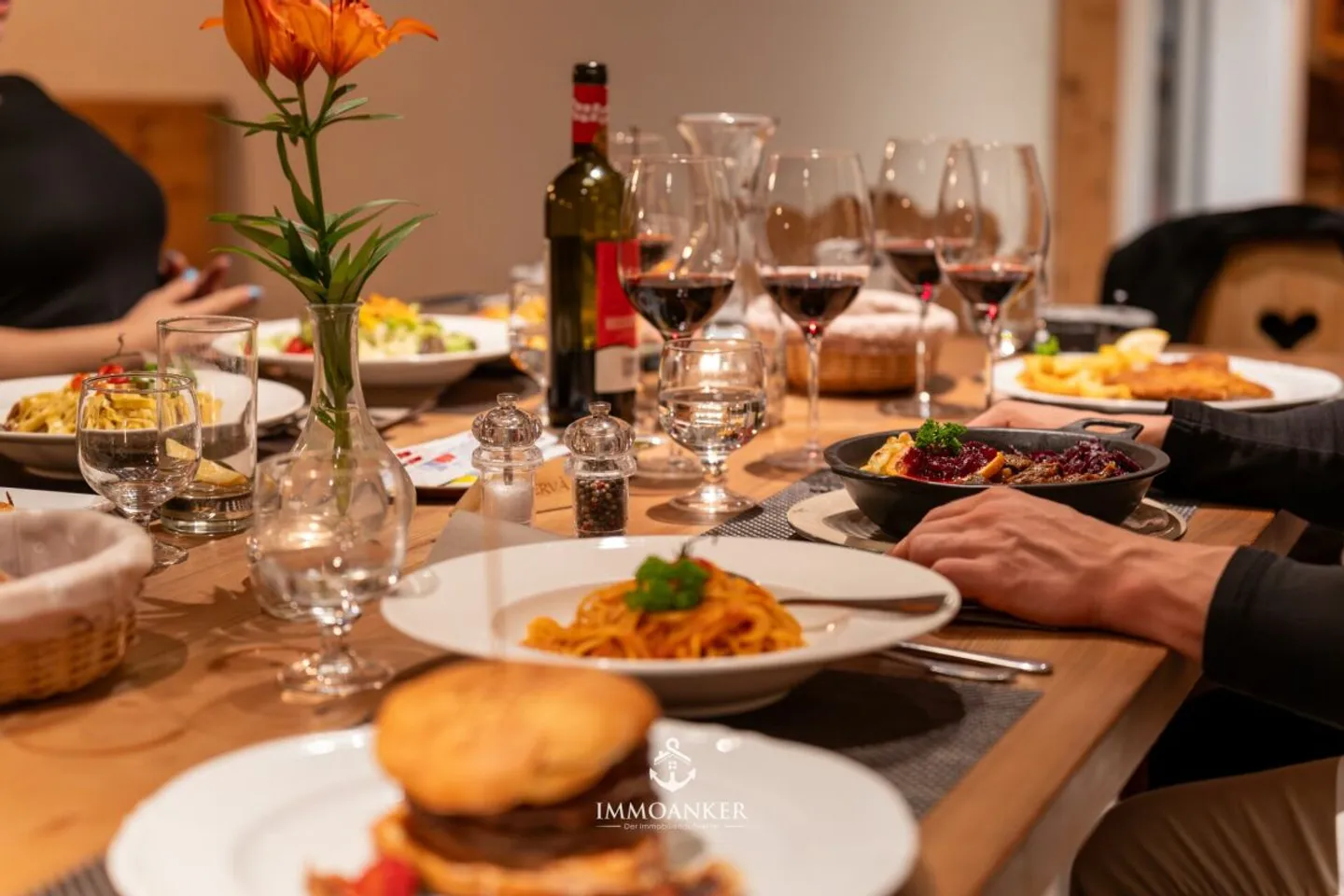 Hotel for sale - Photo 4 of 13