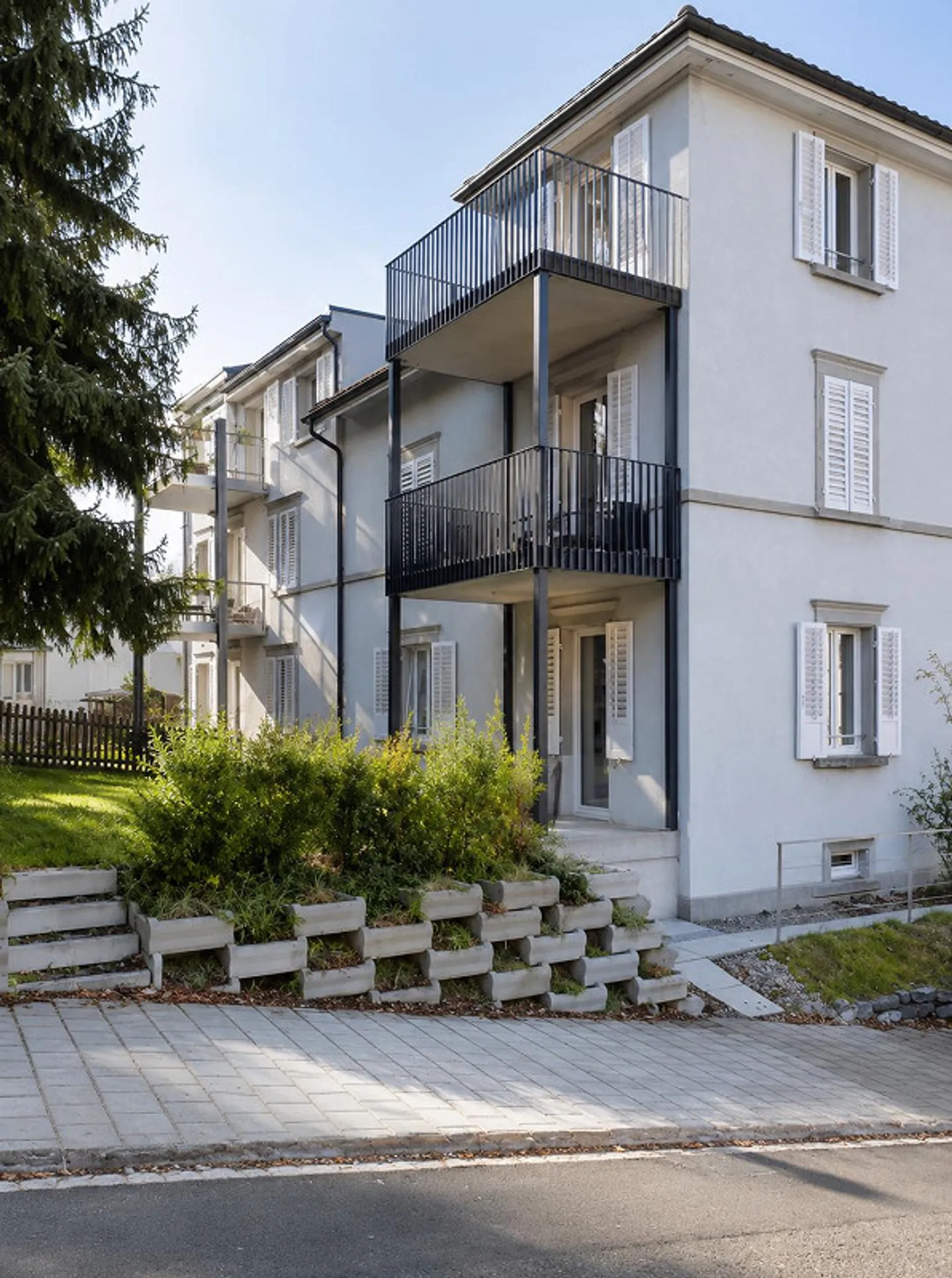 Spacious 2.5 Room Apartment - Near Cantonal Hospital - Photo 5 of 7