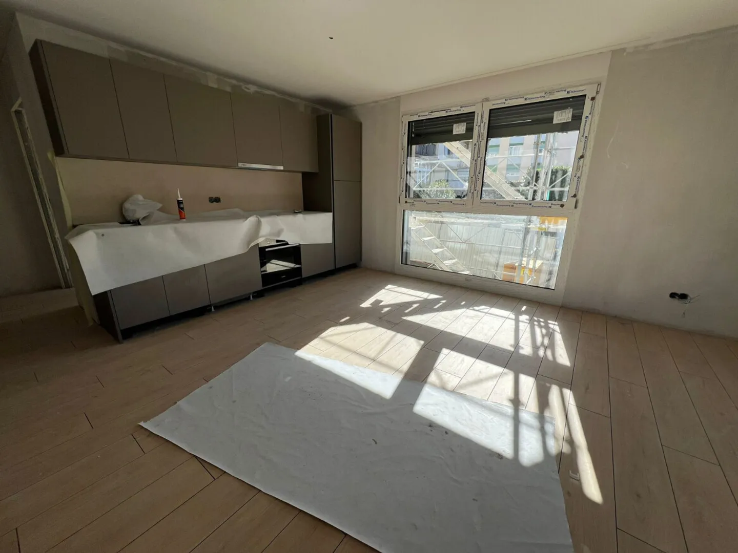 GARDEN LEVEL FOR SALE AVAILABLE! - Photo 4 of 7