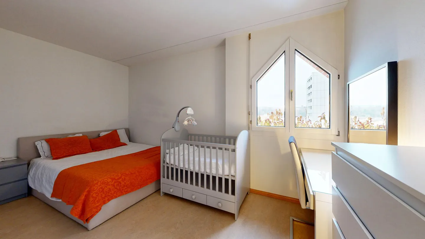 Spacious 3.5-room apartment with a panoramic view and parking space - Photo 14 of 17