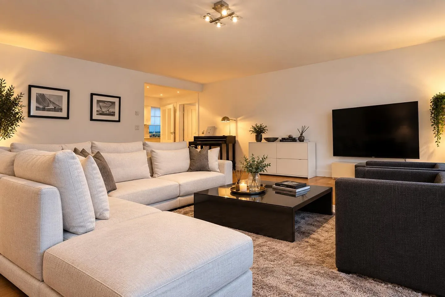 Appartement exécutif de luxe 3 chambres avec balcon privé | Salle de sport, sauna - Photo 2 sur 11