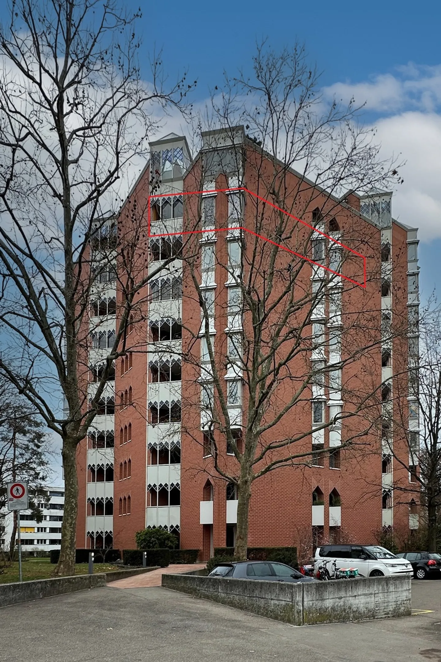 Spacious 3.5-room apartment with a panoramic view and parking space - Photo 16 of 17