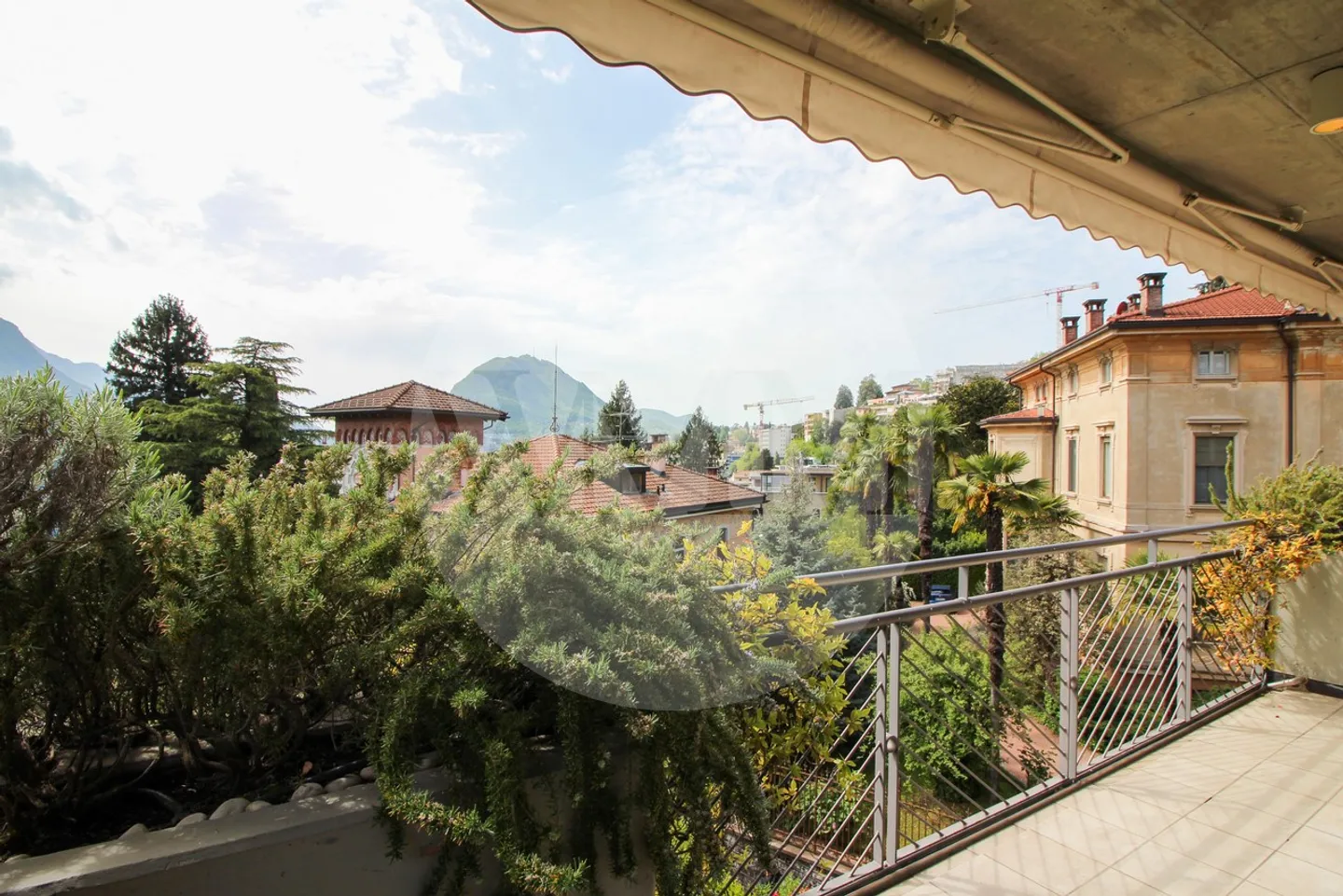 Casa singola in affitto - Foto 2 di 16