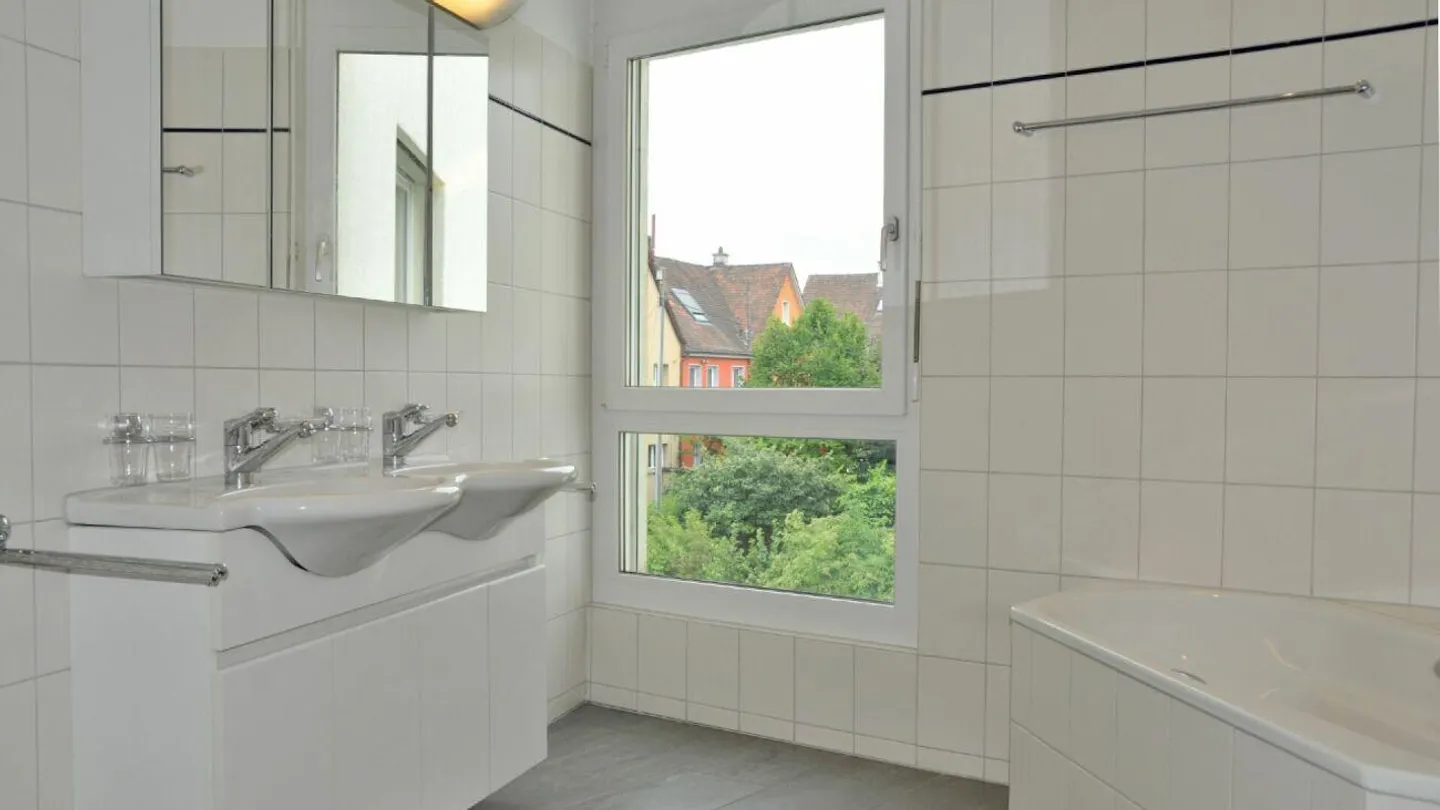 Ampio appartamento di 5,5 locali a Emmersberg - Foto 9 di 11