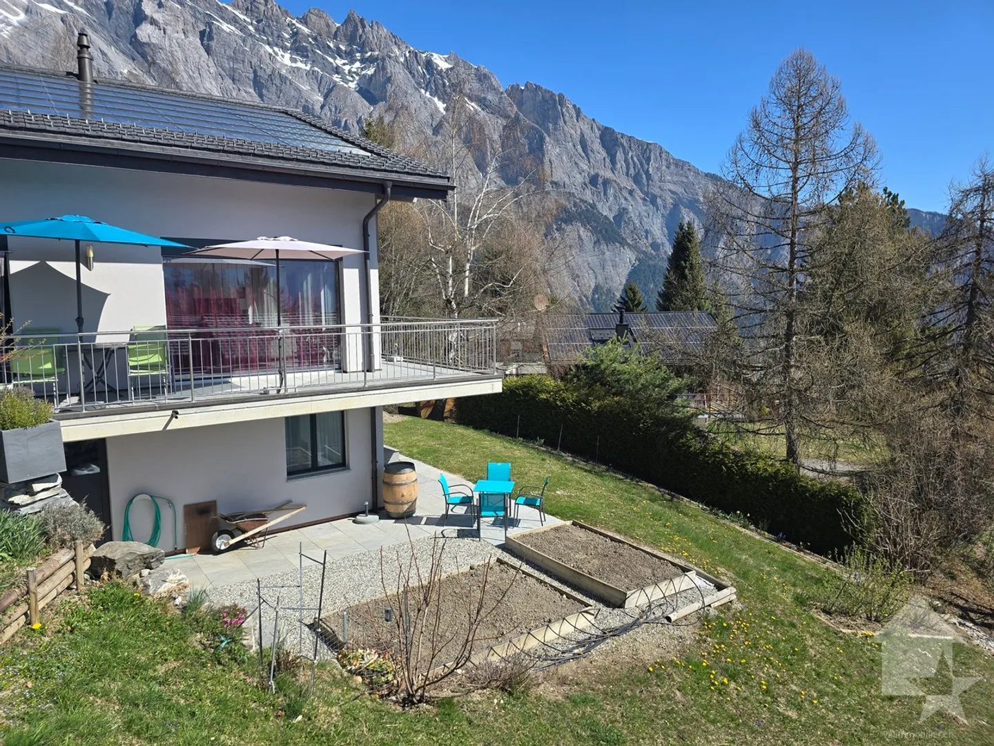 Individual Villa with 2 Independent Apartments - Photo 2 of 35