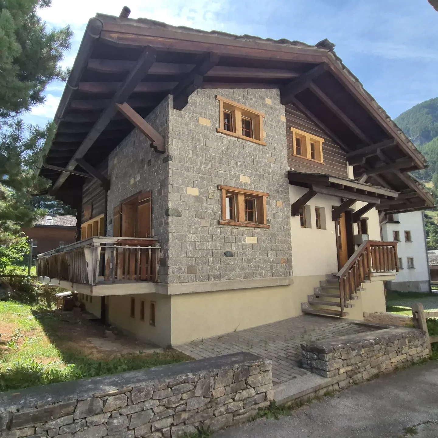 Chalet mit Zwei Apartments - Foto 4 von 15