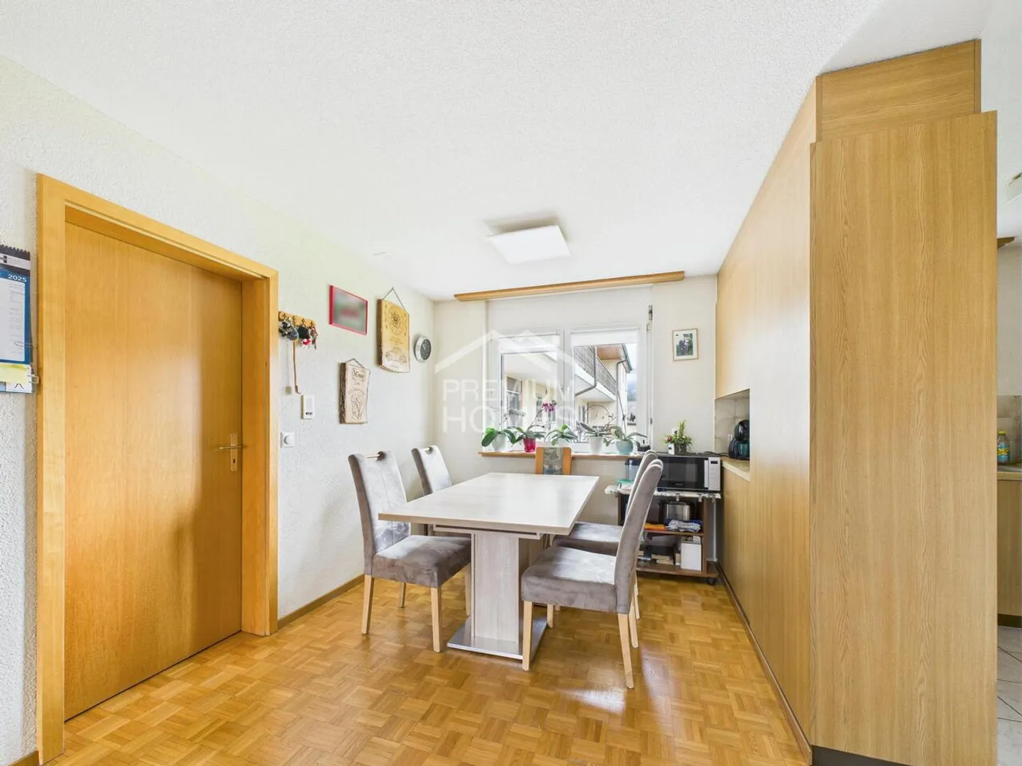 Helles Apartment mit Balkon - Foto 8 von 12