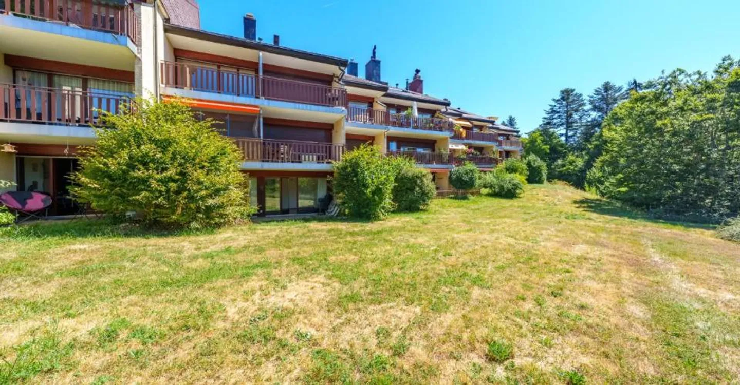 2.5-room apartment with terrace in St-Cergue - Photo 1 of 2