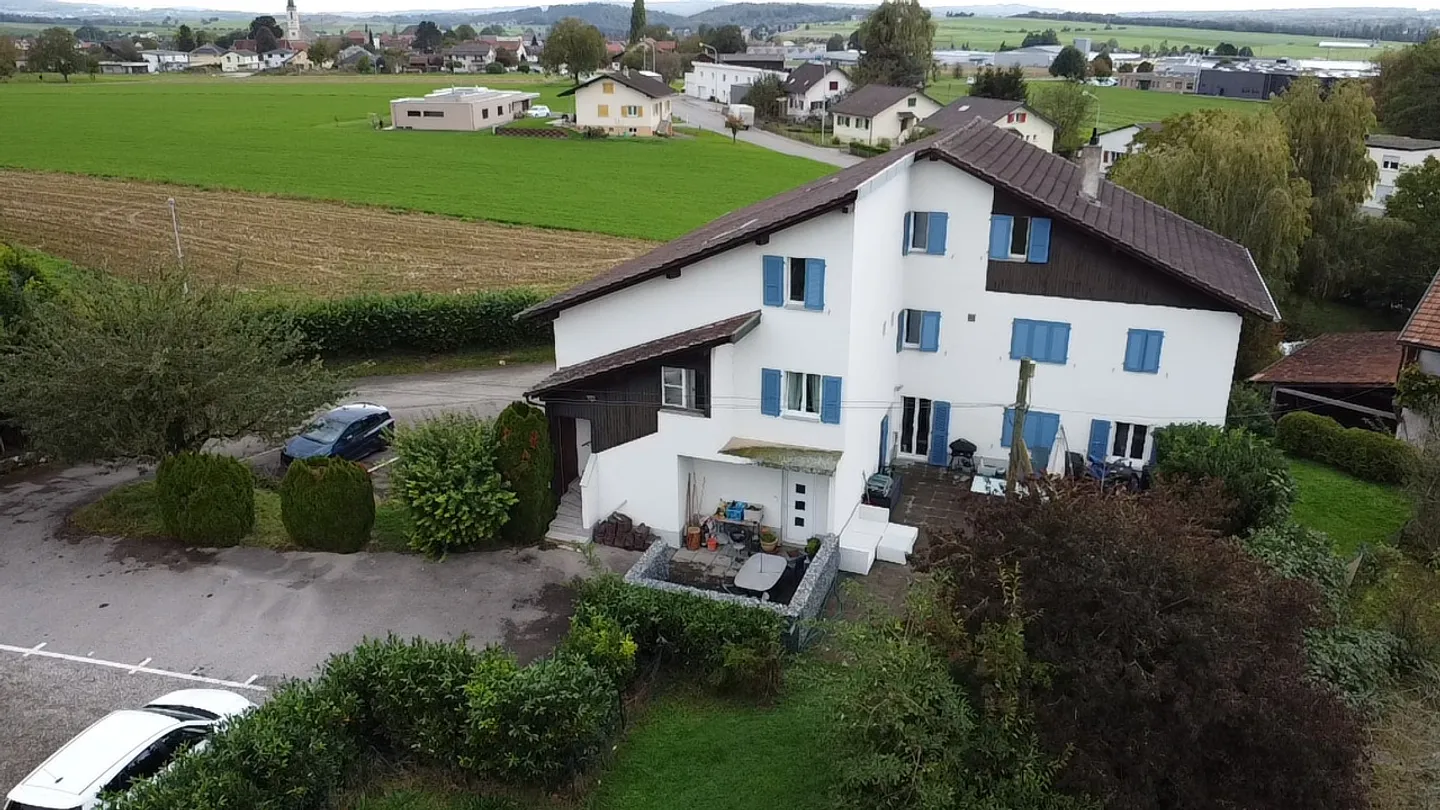 Residential building for sale - Photo 8 of 20