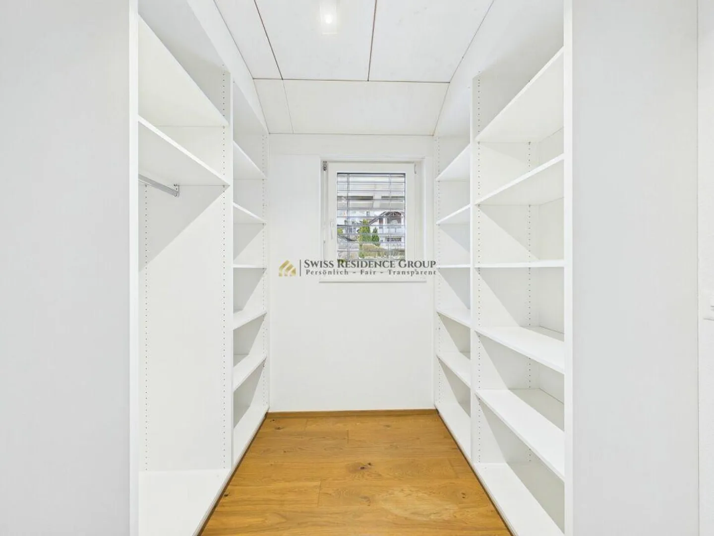 Exklusive 5.5-Zimmer-Attikawohnung mit Panoramasicht & grosszügigen... - Photo 16 of 31