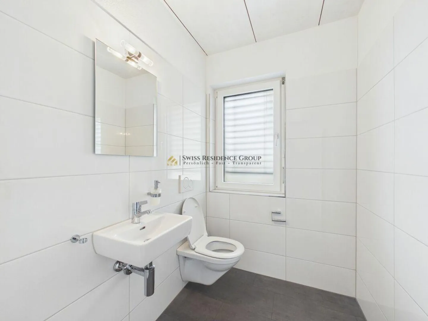 Exklusive 5.5-Zimmer-Attikawohnung mit Panoramasicht & grosszügigen... - Photo 29 of 31