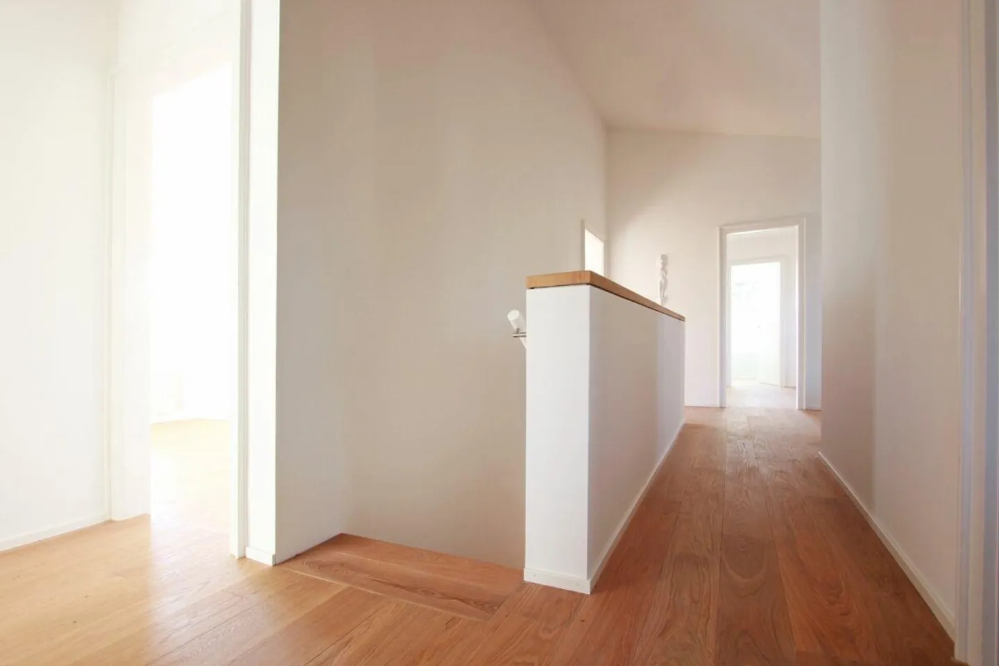Attractive house on the beautiful Bruderholz / 7-room with pool and double garage - Photo 10 of 17