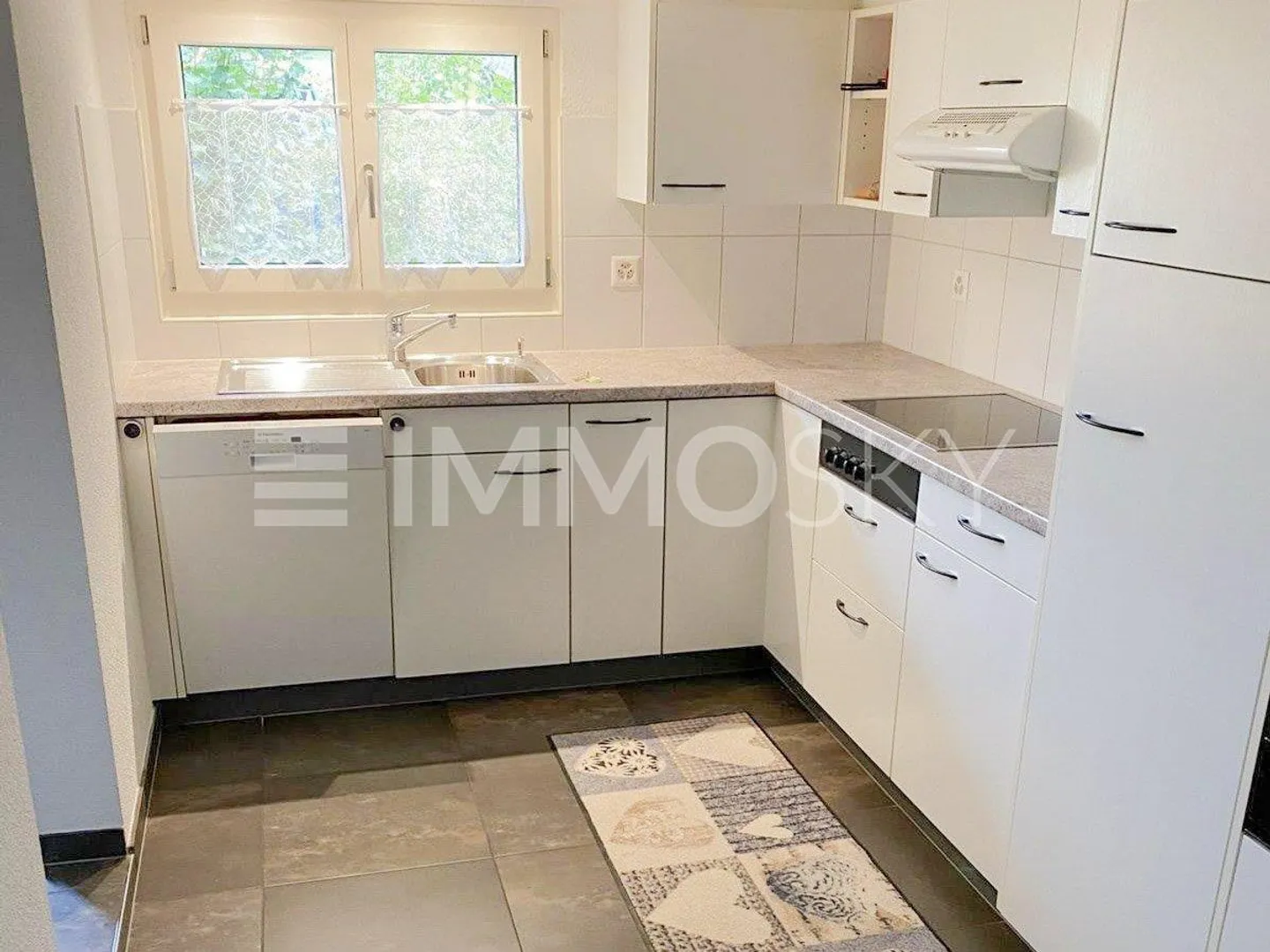 Casa con 6 stanze - Foto 3 di 5