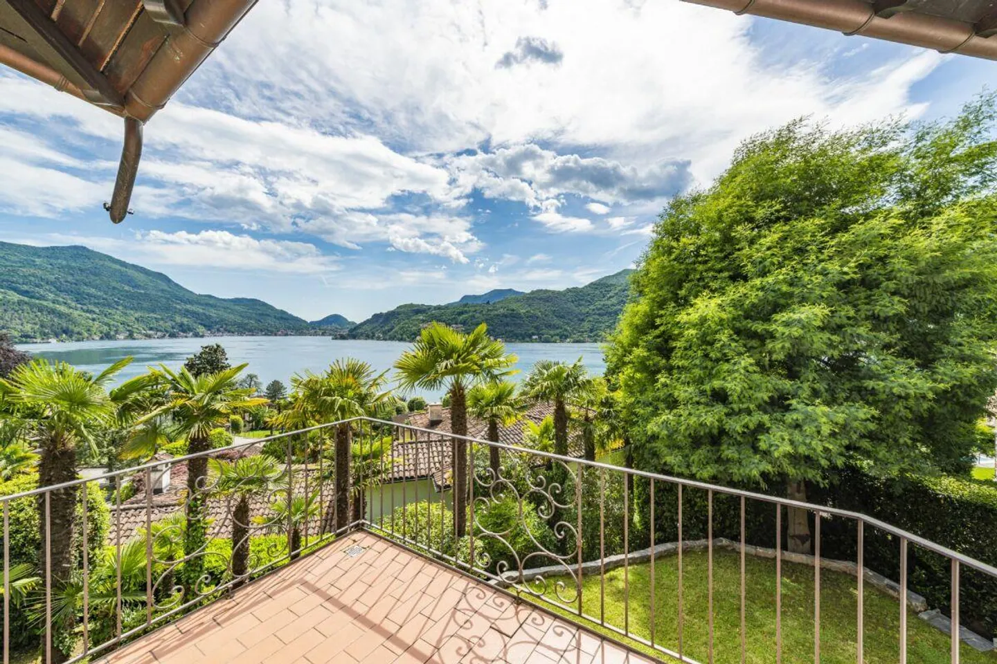 Signora del Lago | TI - Foto 1 di 12