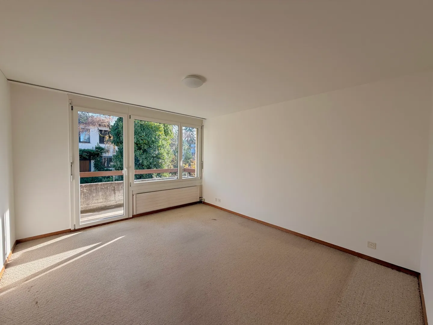 Casa a schiera con giardino in una posizione ambita ad Arlesheim - Foto 8 di 13