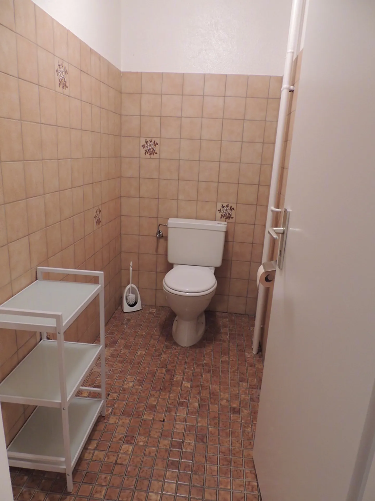 Charmant Appartement Meublé - Photo 3 sur 8