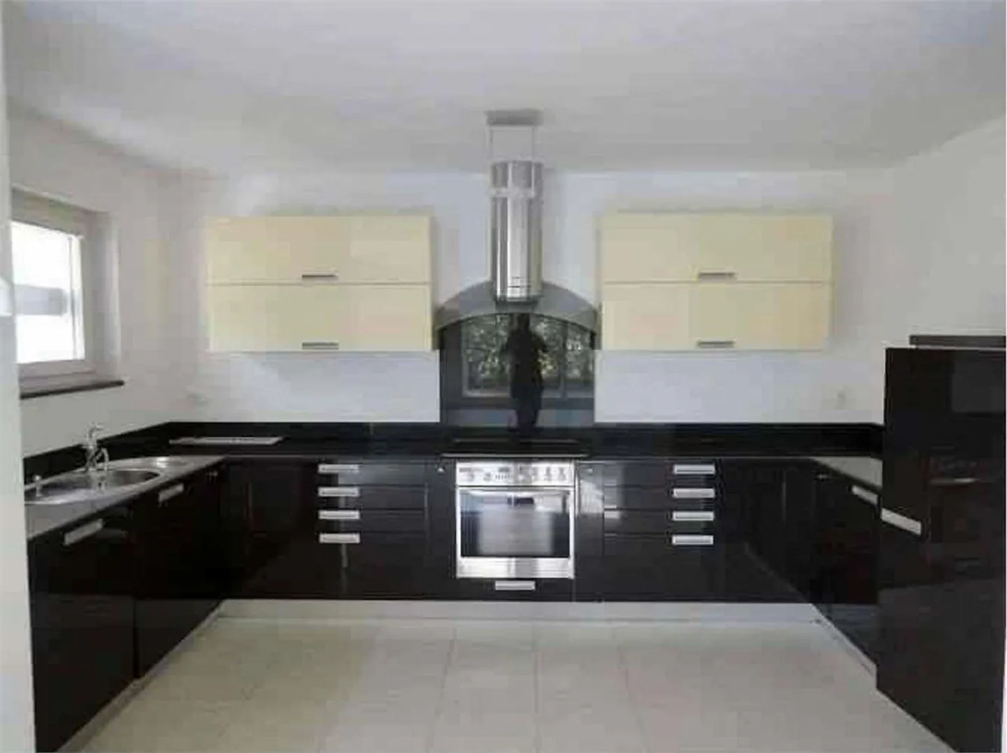 Brione sopra Minusio - Modern 5.5-room house - Photo 3 of 4