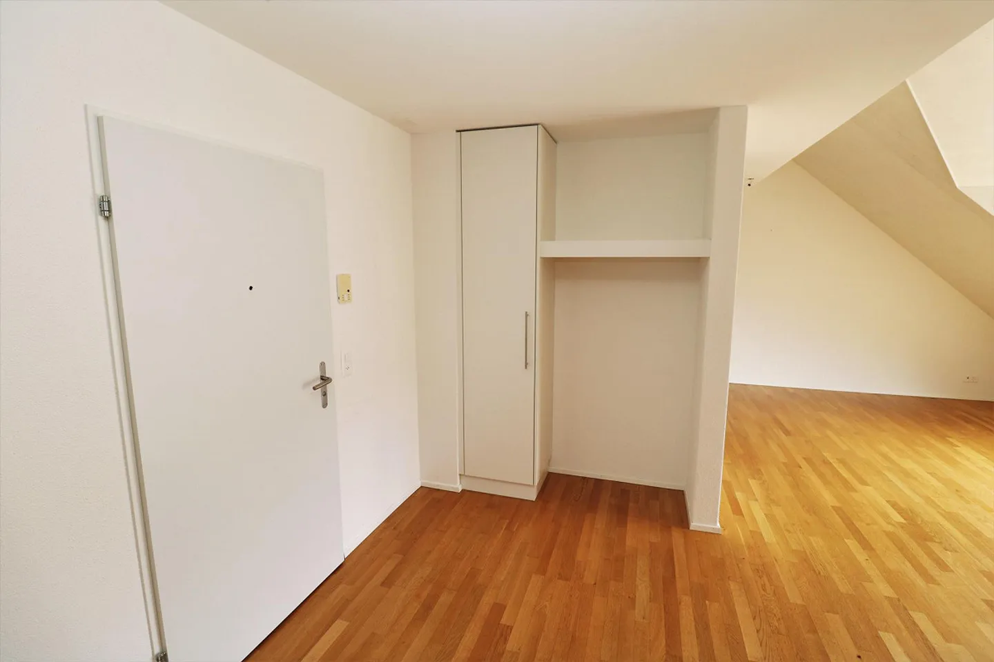 Helle 2.5-Zimmerwohnung mit Balkon in der Nähe des Rheins zu vermieten - Photo 5 sur 9