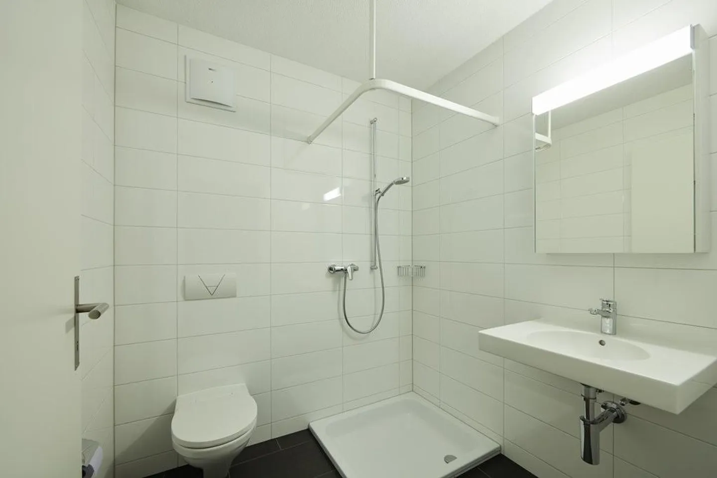 Moderne 4.5 Zimmerwohnung an zentraler und ruhiger Lage - Foto 9 von 9