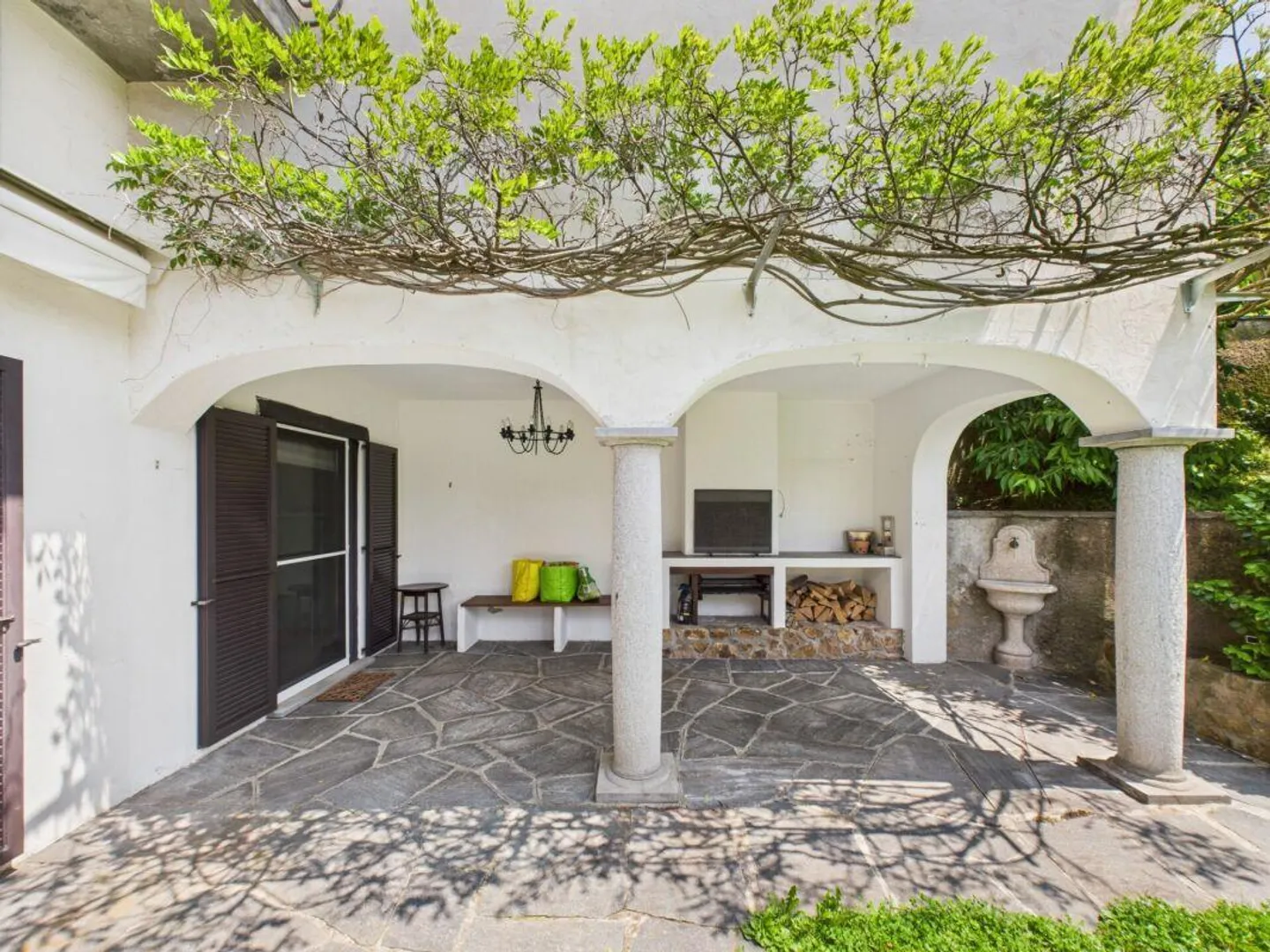 Comano: living in privacy just steps from the center - Photo 12 of 13