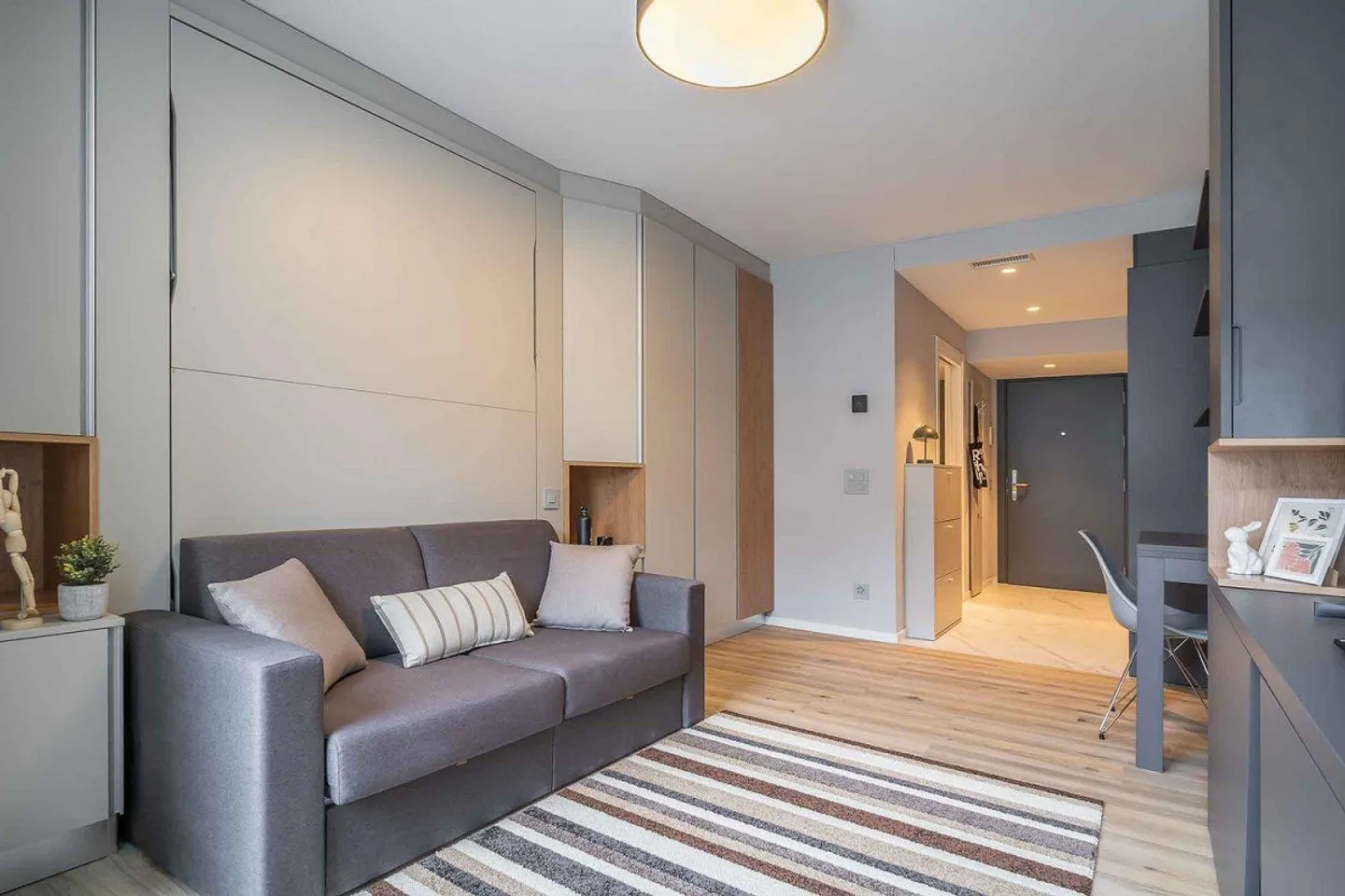 City Pop - Cosy Studio Apartments just next to HB Zürich - Photo 5 of 14