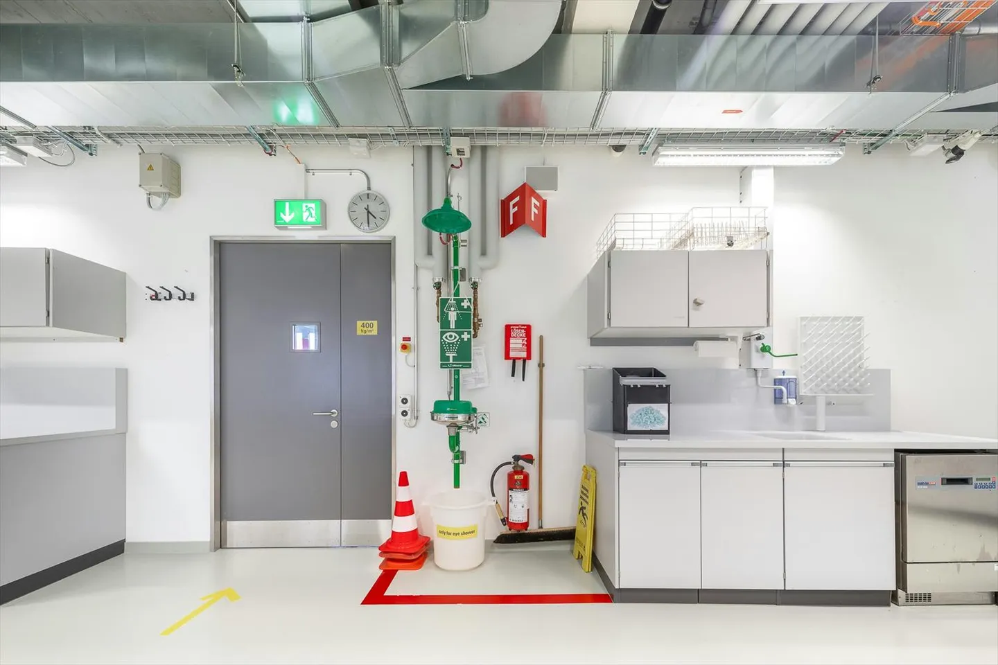 Laboratoires de première classe avec des normes BSL1 et BSL2 au campus Horgen Labs - Photo 4 sur 13