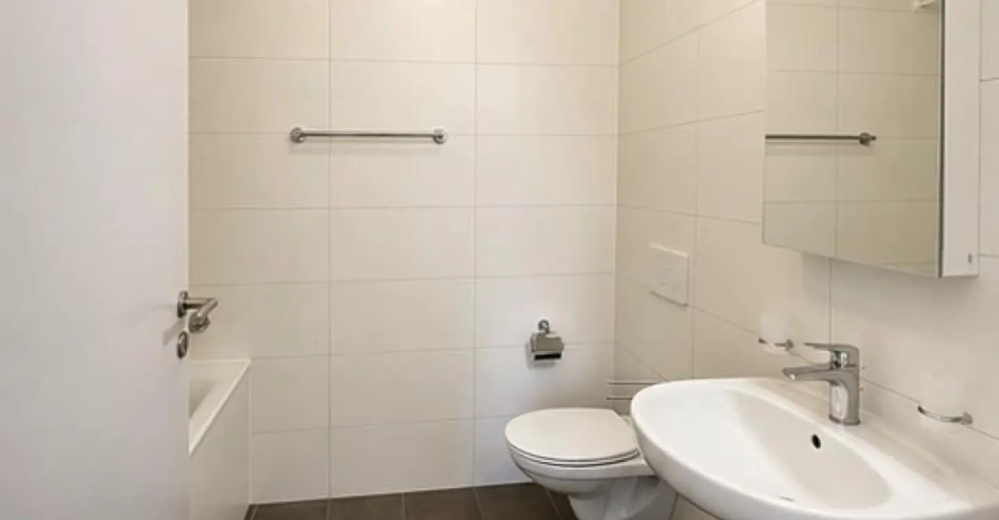 Superbo appartamento moderno con balcone - Foto 7 di 10