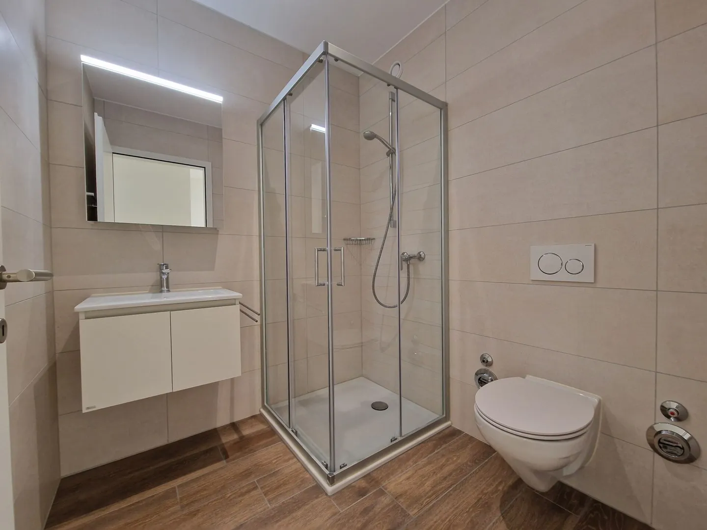 Berges 3 - 4,5-Zimmer-Wohnung im 1. Stock - Foto 8 von 9