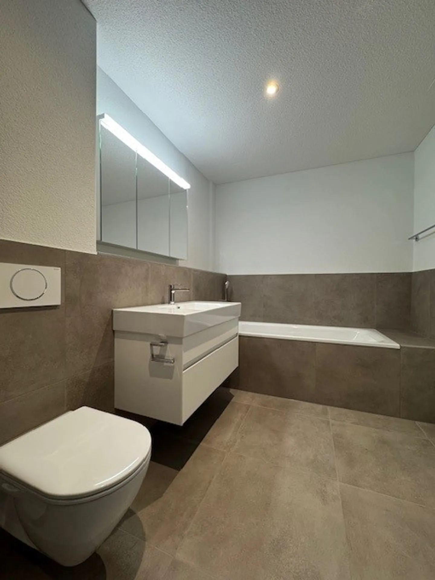 Spring Promotion - Garden Apartment - Photo 6 of 15