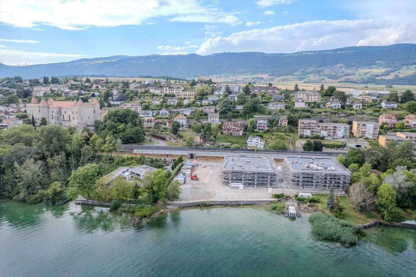 Eleganz und Modernität, wohnen Sie direkt am Wasser! - Foto 2 von 13