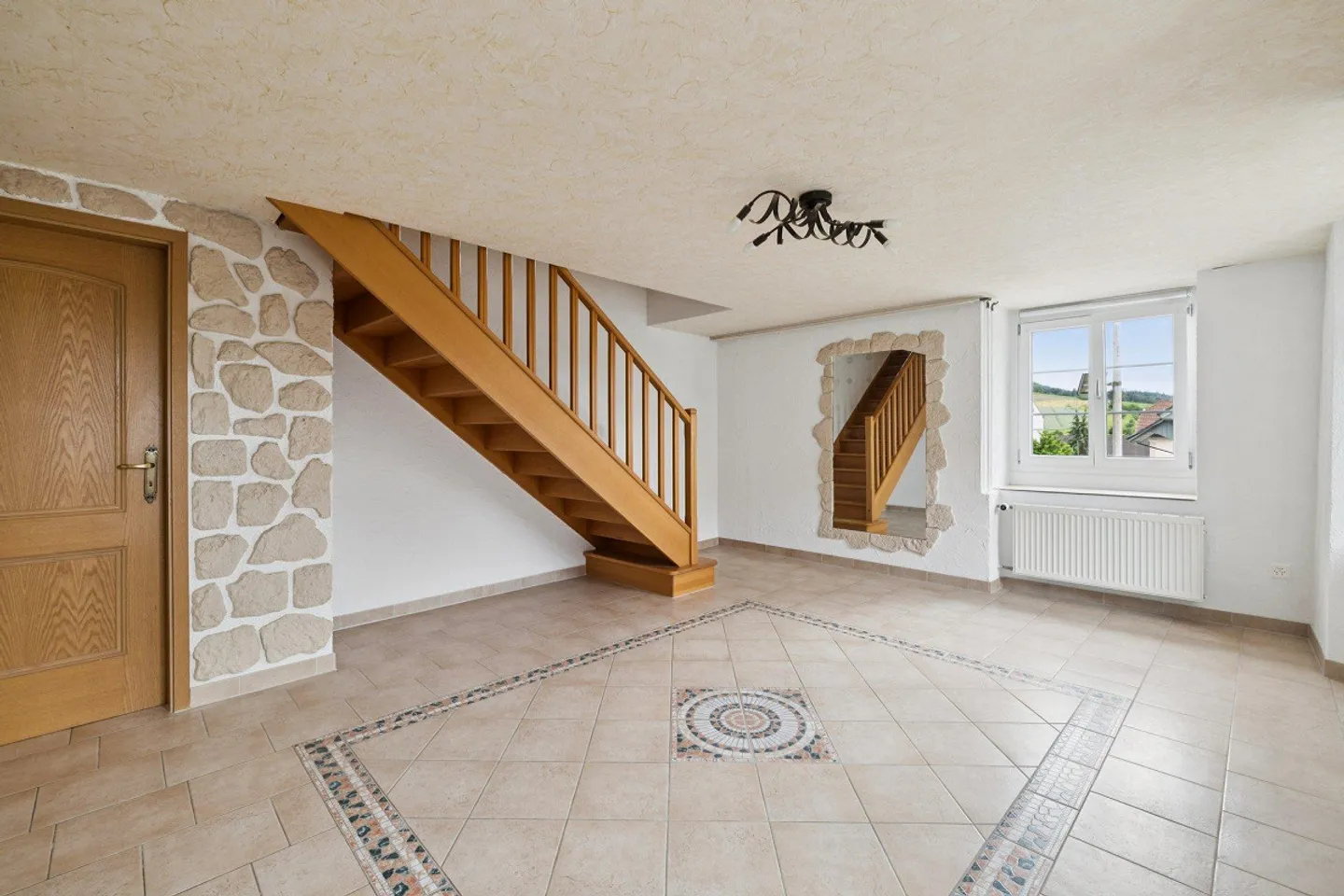 Une maison avec un caractère unique - Photo 2 sur 16