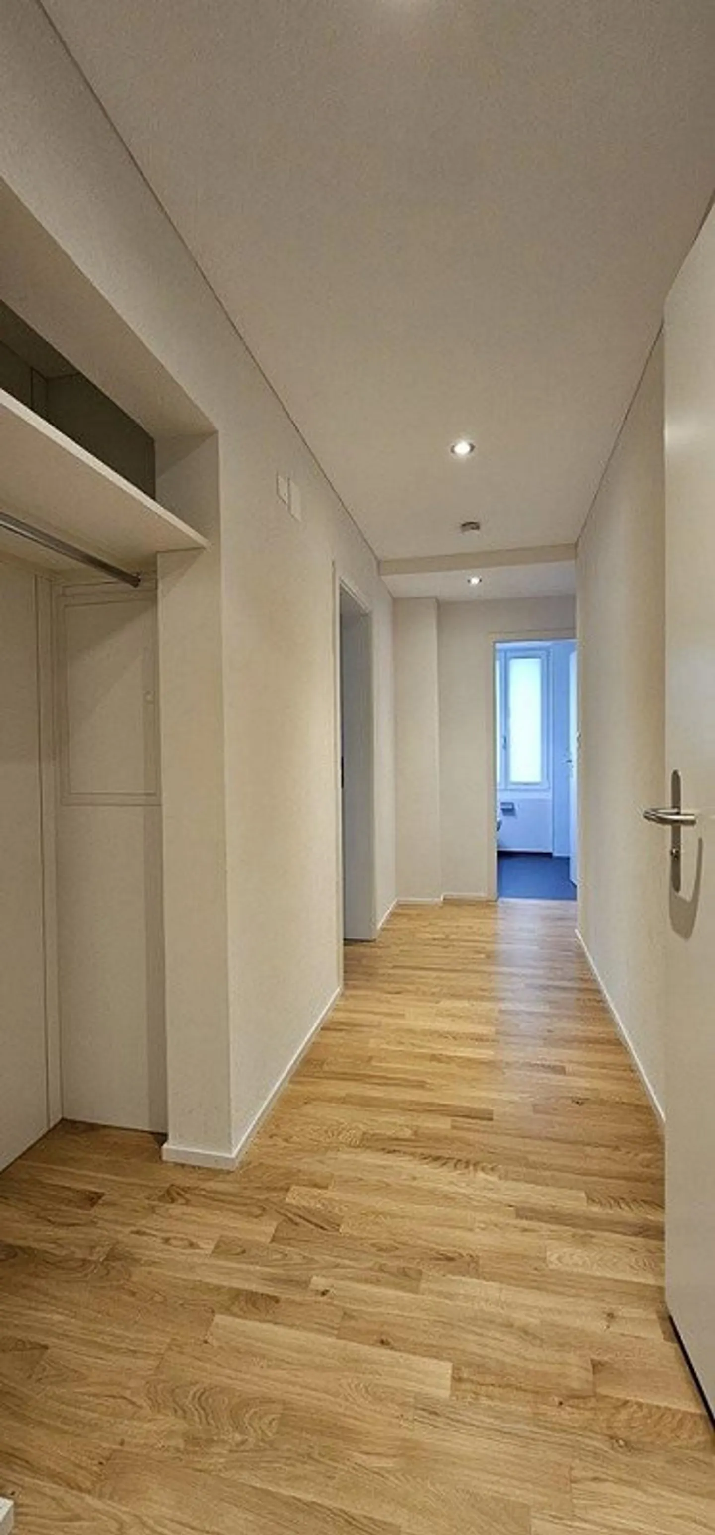 Appartement moderne dans un ancien bâtiment - Près de l'hôpital et de la gare de St. Fiden - Photo 3 sur 6