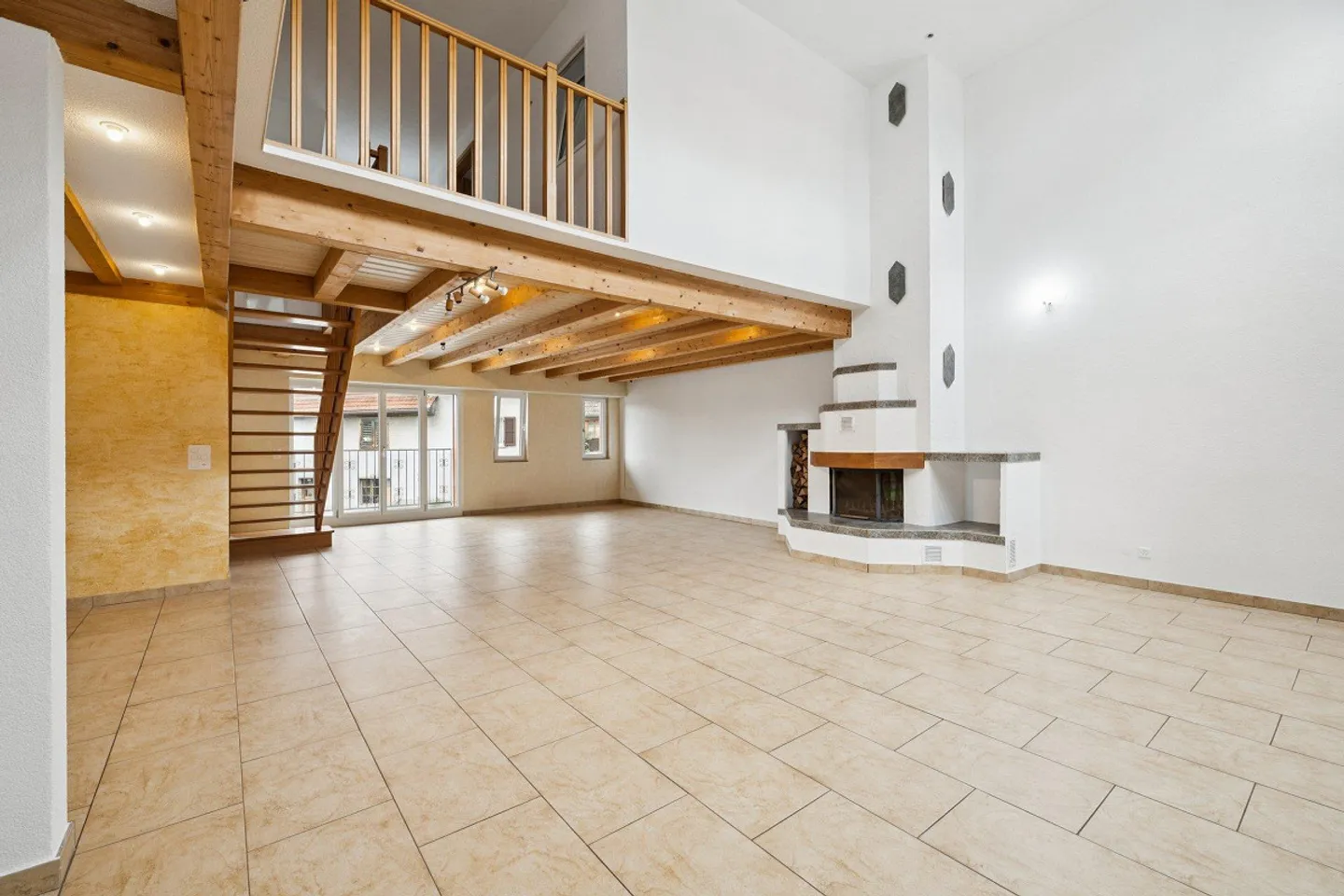 Une maison avec un caractère unique - Photo 3 sur 16