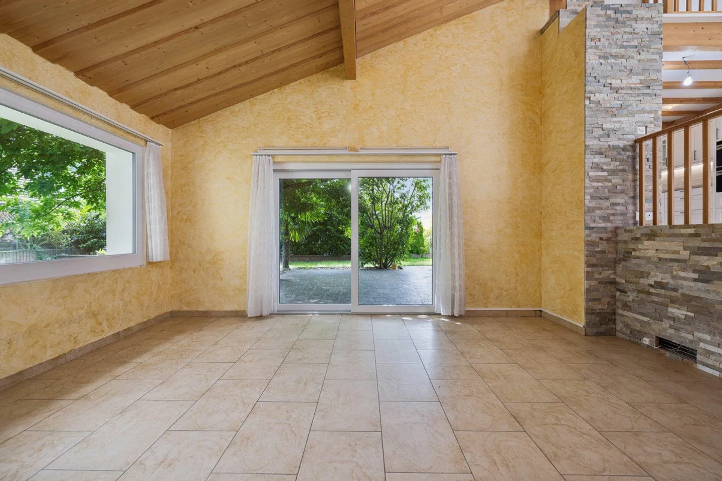Une maison avec un caractère unique - Photo 9 sur 16