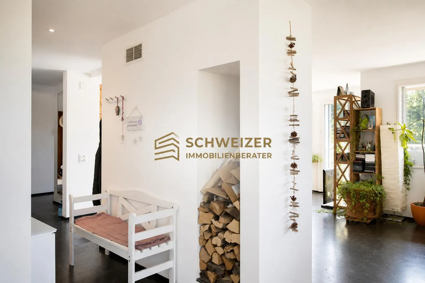 Charming Exterior, Modern Interior – Multi-Family House with Panoramic Views - Photo 7 of 8