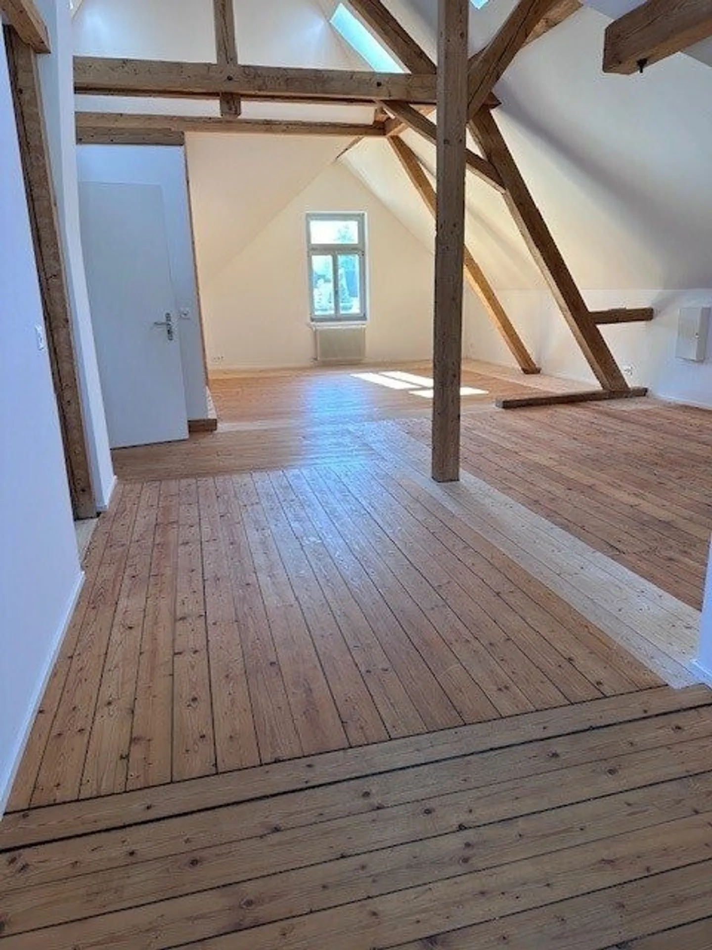 Immeuble mixte à louer - Photo 3 sur 7