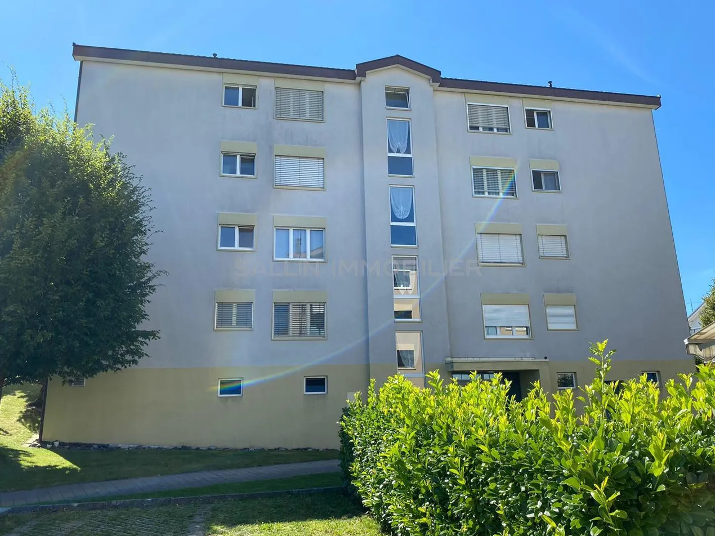 BEAUTIFUL 4-ROOM APARTMENT, IN SINGINE - Photo 1 of 9