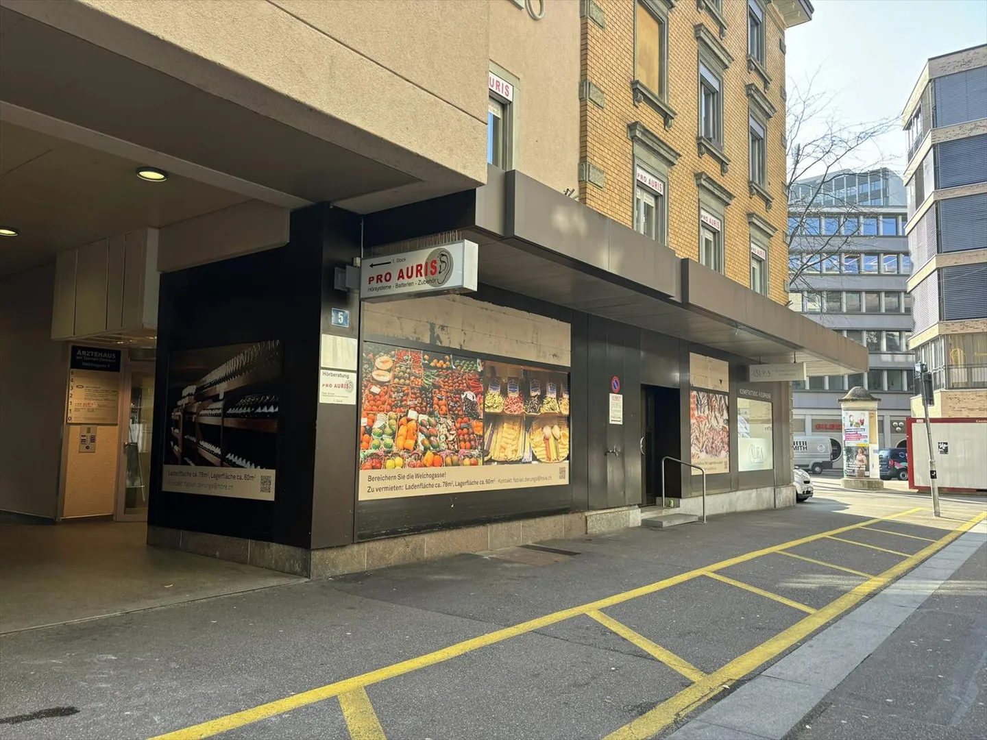 Posizione centrale con alta affluenza - Spazio commerciale a Oerlikon - Foto 2 di 5