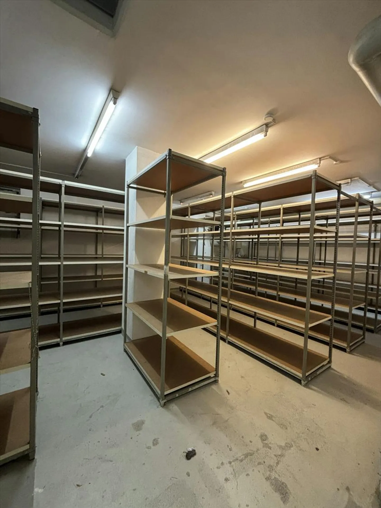 Posizione centrale con alta affluenza - Spazio commerciale a Oerlikon - Foto 5 di 5
