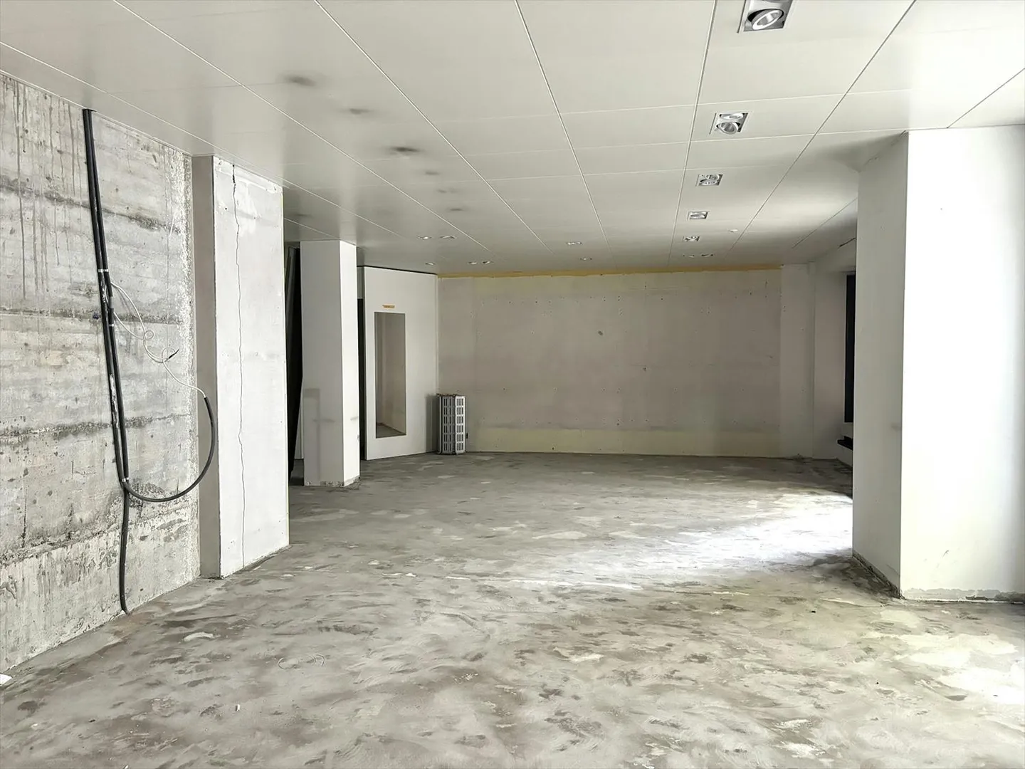 Posizione centrale con alta affluenza - Spazio commerciale a Oerlikon - Foto 3 di 5