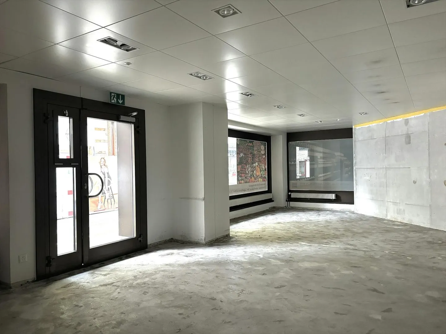 Posizione centrale con alta affluenza - Spazio commerciale a Oerlikon - Foto 4 di 5