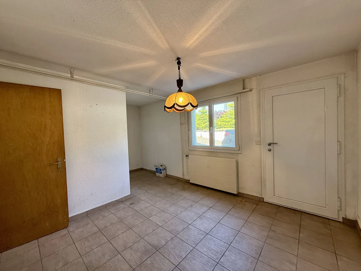 Sogno abitativo con potenziale: casa unifamiliare di 5,5 stanze a Niederbuchsiten - Foto 13 di 17