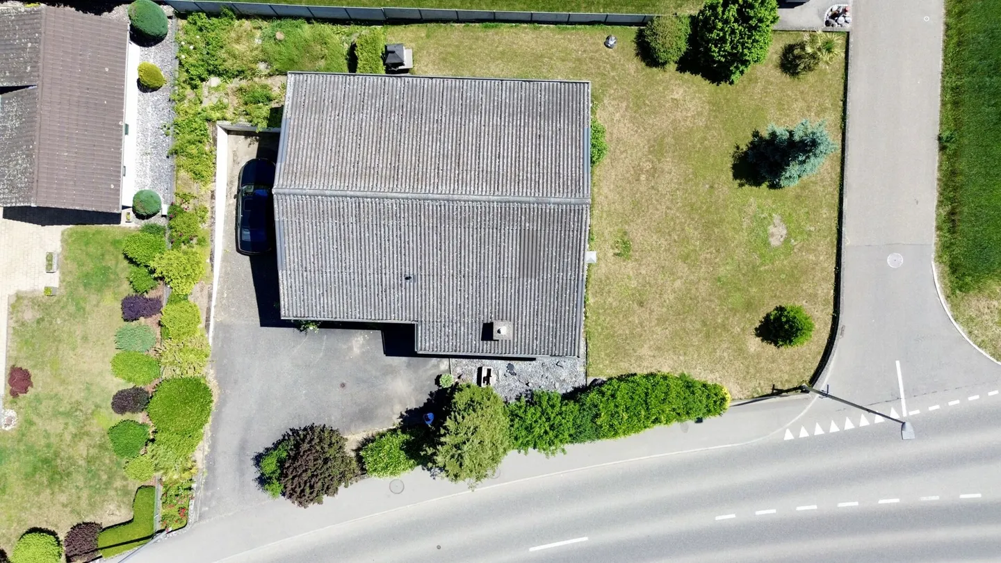 Sogno abitativo con potenziale: casa unifamiliare di 5,5 stanze a Niederbuchsiten - Foto 17 di 17