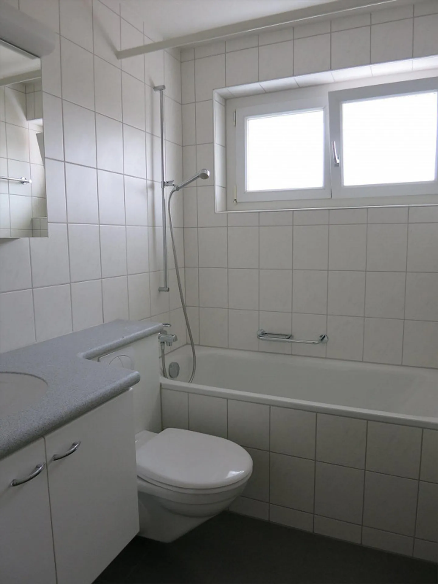 Nice living - Photo 4 of 7