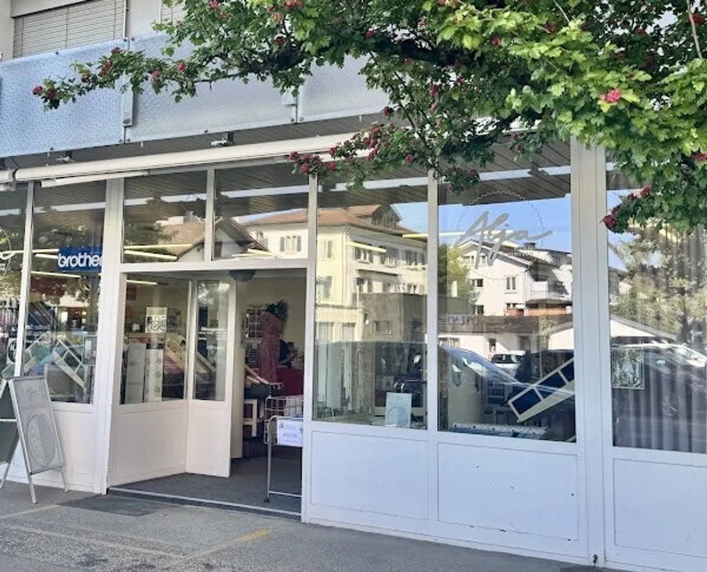 Your new business location next to Surseepark - Photo 2 of 7