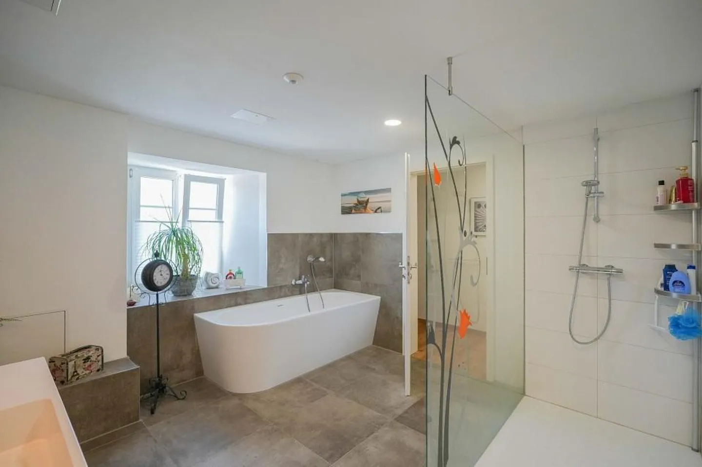 4.5 Room Maisonette Apartment with Huge Multi-Purpose Room - Photo 4 of 13