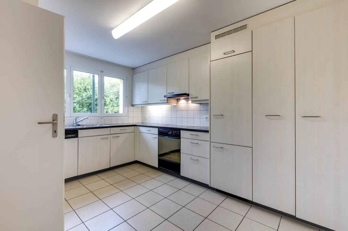 Appartamento maisonette in uno sviluppo adatto alle famiglie - Foto 2 di 8