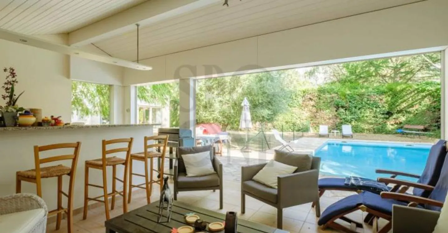 Élégante villa familiale avec piscine - Photo 10 sur 10