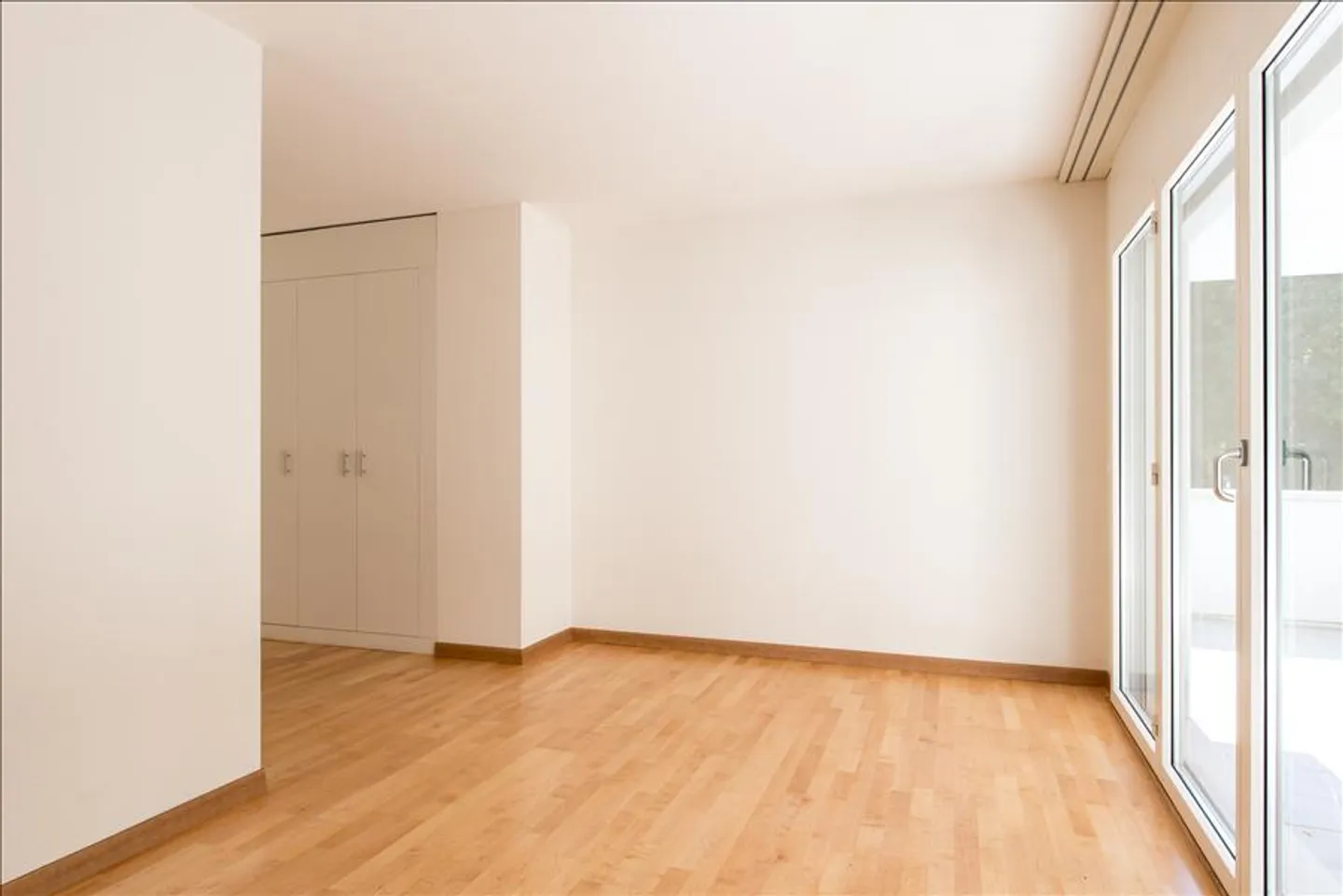 Magnifique duplex penthouse avec vue sur le lac et grandes terrasses - Photo 7 sur 12